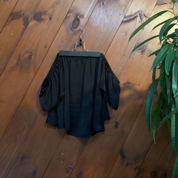 AEO Black Off-Shoulder Silky Top - Picture 2 of 6